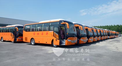 一汽客车走进依兰