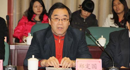 一汽客车走进依兰