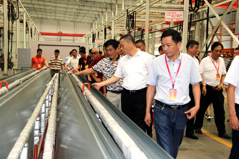 安凯客户走进新基地