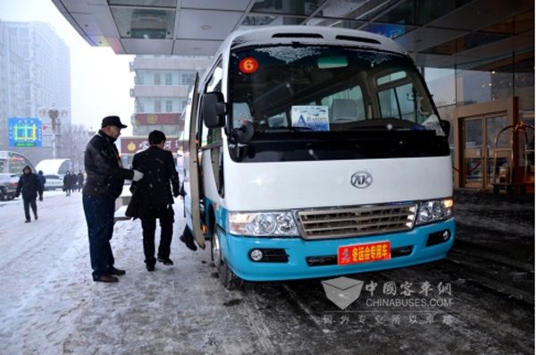 贵宾专用车安凯宝斯通