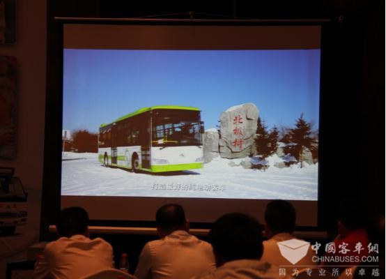 观看金龙新能源车漠河极寒测试短片