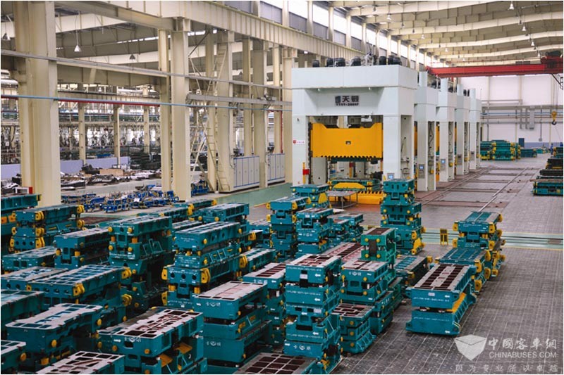 九龙汽车冲压车间