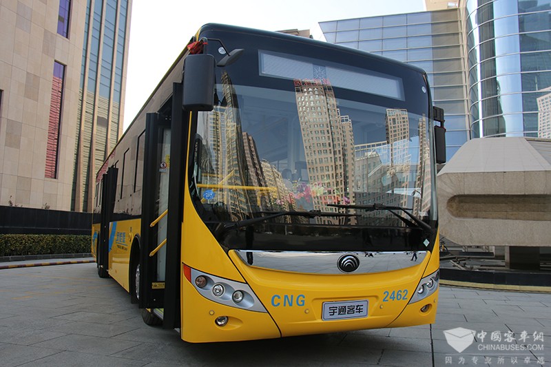 宇通气电混动公交