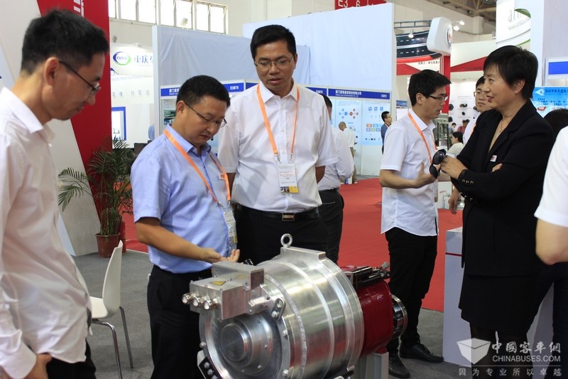 来访嘉宾 - 福田欧辉客车_nEO_IMG
