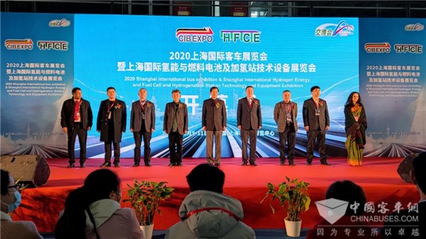 绿色价值典范 申龙轮边驱动地铁巴士领航上海国际客车展