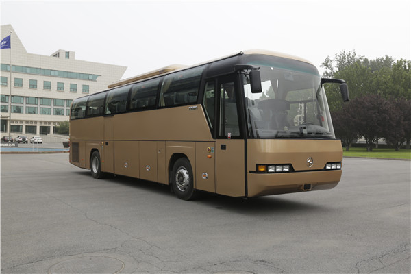 北方BFC6120L1D6豪华旅游客车（柴油国六24-54座）