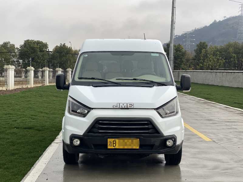 15座江铃特顺客车