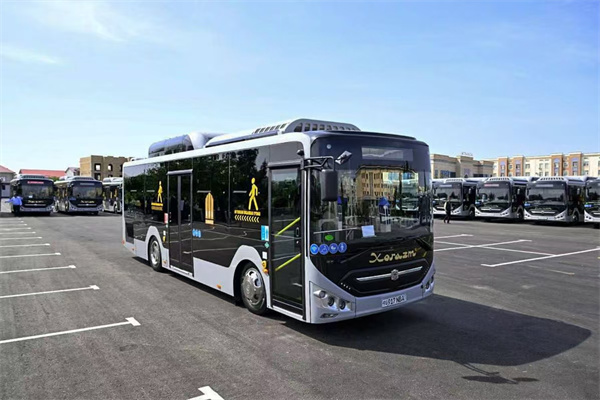 总统试乘点赞！山东重工中通客车助力乌兹别克公共交通服务升级