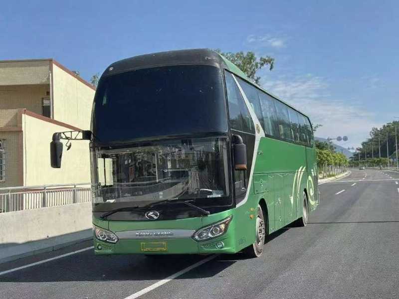 2015年12月上牌特价两台粤牌55座大金龙营运车