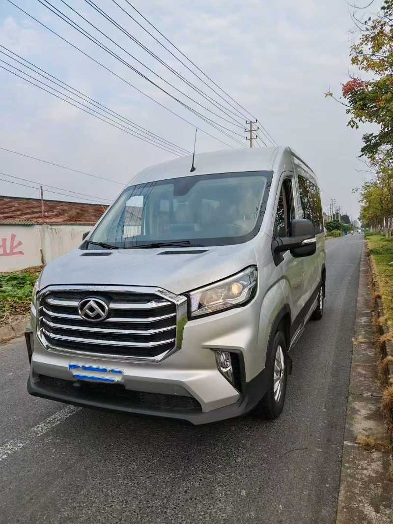 2021年9月 国六非营运有公告9座大通小型车