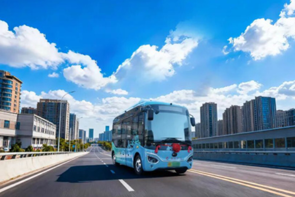 “以旧换新”政策延续！宇通“公交整体解决方案”持续助力 