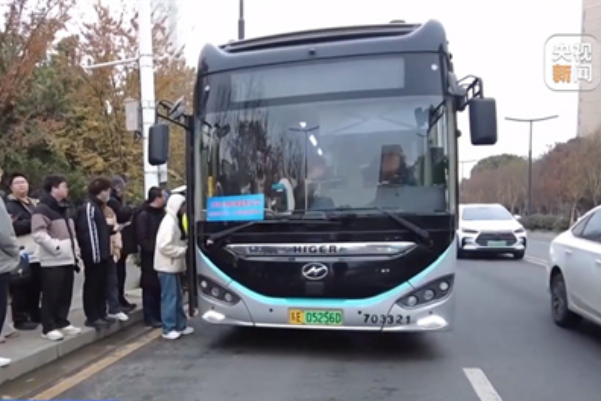 定制公交获央视点赞：苏州金龙助力长三角区域协同“加速跑”