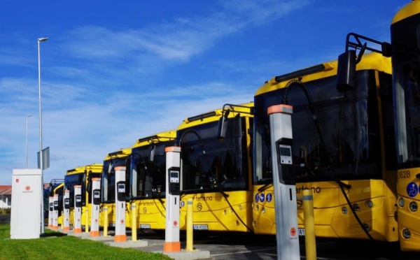 圈粉北欧！金旅纯电开拓挪威绿色出行新赛道