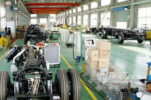 东风旅行车底盘车间