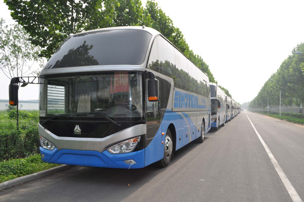 豪沃客车30辆通勤大巴