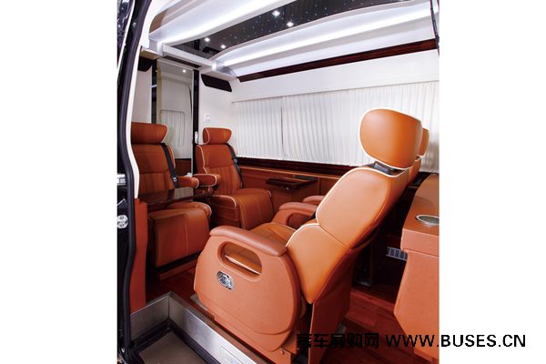 宇通ZK5049XLJ1房车（柴油国五2-6座）