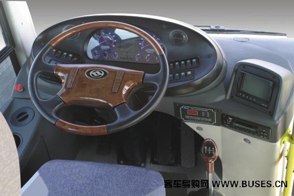 黄海DD6892B02公交车（柴油国四21-33座）