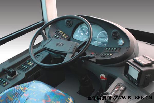 黄海DD6129S66公交车（柴油国四24-46座）