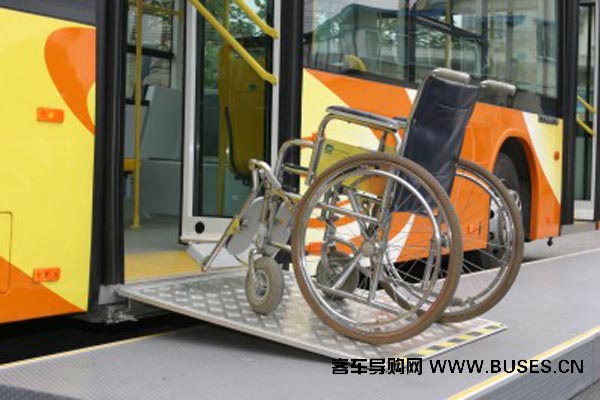 黄海DD6129S68公交车（柴油国四24-46座）