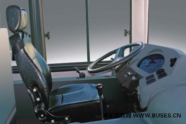 黄海DD6109B01FN公交车（天然气国五18-39座）