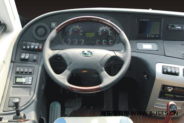 少林SLG6900T5ER客车（天然气国五24-43座）