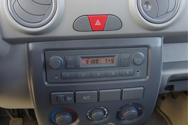 少林SLG5020XXYEV厢式运输车（纯电动2座）