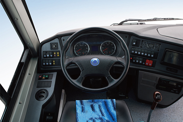 申龙SLK6118L5B客车（柴油国四24-53座）