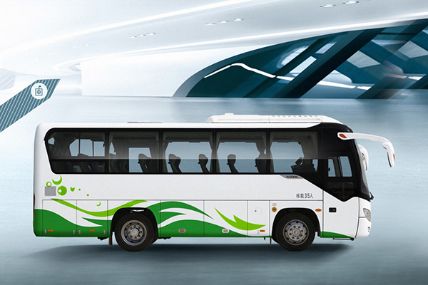 宇通ZK6876HN5Y客车（天然气国五24-38座）