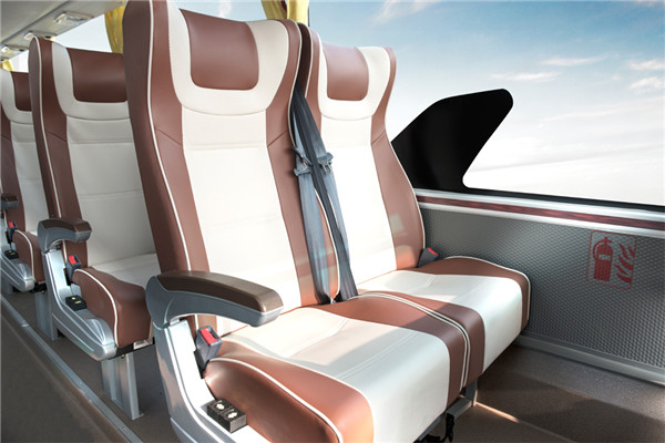 宇通ZK6120HQ5R41客车（柴油国五24-51座）