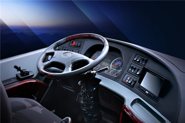 宇通ZK6998HN2Z客车（天然气国四24-47座）