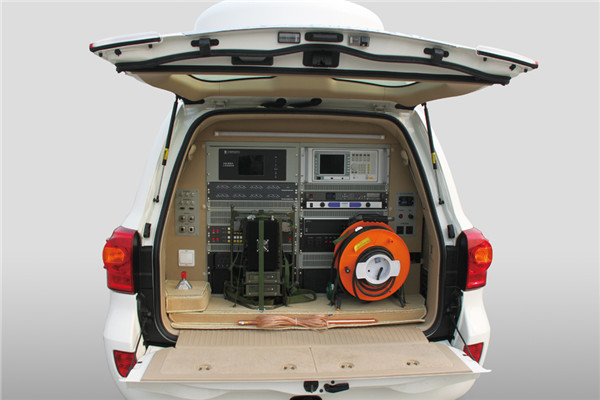 宇通ZK5030XTX50通信车（汽油国四2-8座）