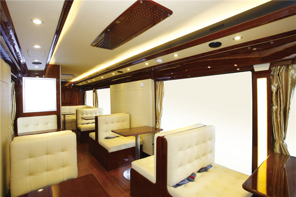 宇通ZK5126XZS5展示车（柴油国五2-9座）