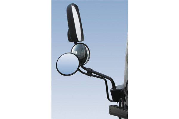 宇通ZK5040XXYN2厢式运输车（天然气国五2-6座）