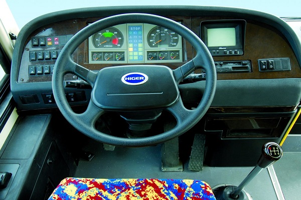 海格KLQ6850GAE5公交车（柴油国五17-31座）