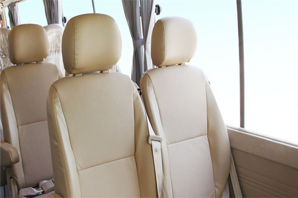 海格KLQ6702C50客车（天然气国五10-23座）