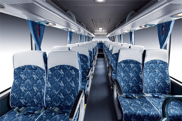 金旅XML6887J25N客车（天然气国五24-38座）