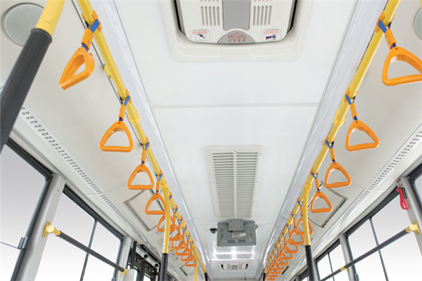 金旅XML6105JHEVL5CN公交车（NG/电混动国五20-36座）