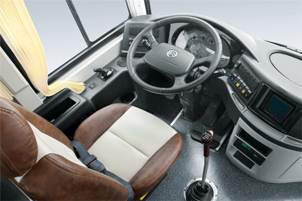 金旅XML6113J55N客车（天然气国五24-53座）