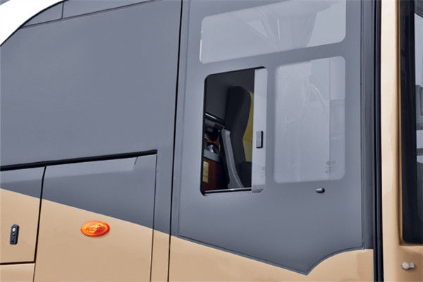 金旅XML6112J55NY1客车（CNG国四24-57座）