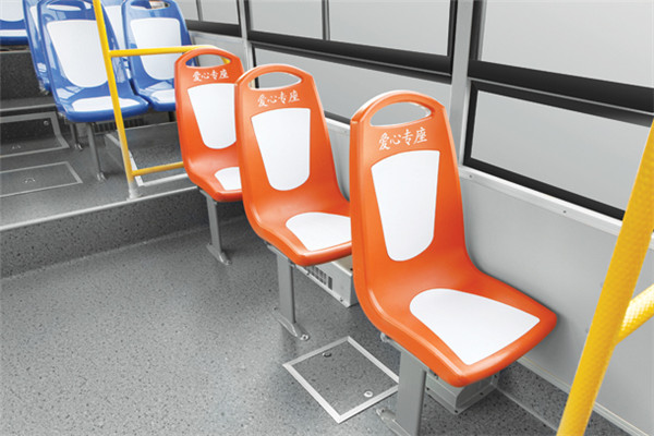 金旅XML6895J15C公交车（柴油国五17-35座）