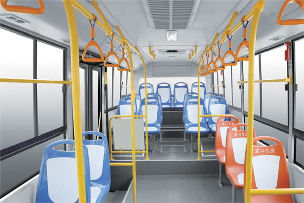 金旅XML6895J15CN公交车（天然气国五17-35座）