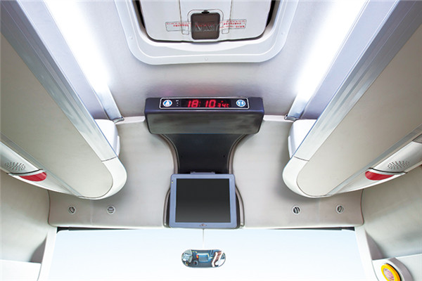 金龙XMQ6115AYN5C客车（天然气国五24-55座）