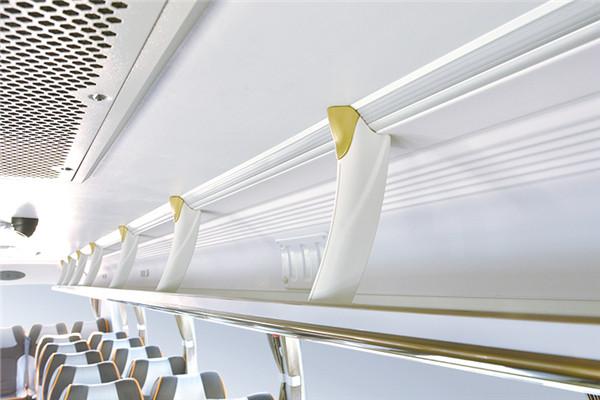 金龙XMQ6113AYD5C1客车（柴油国五24-53座）