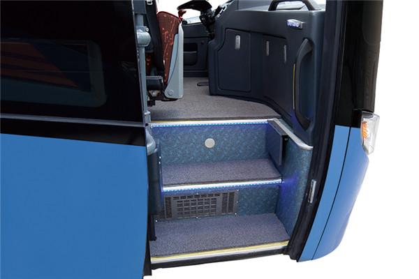 金龙XMQ6113AYD5C客车（柴油国五24-52座）