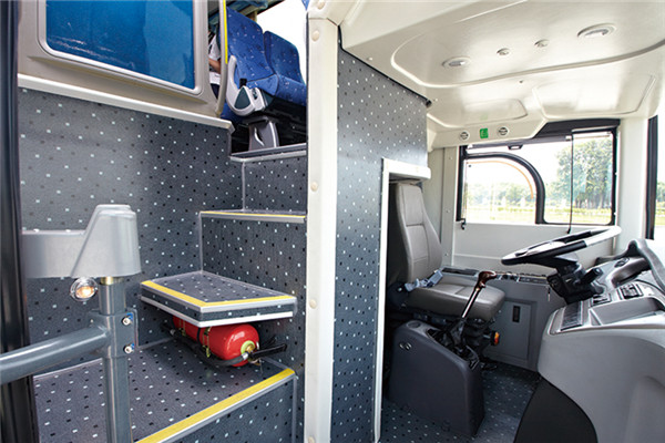 金龙XMQ6129FYN5A客车（天然气国五24-55座）