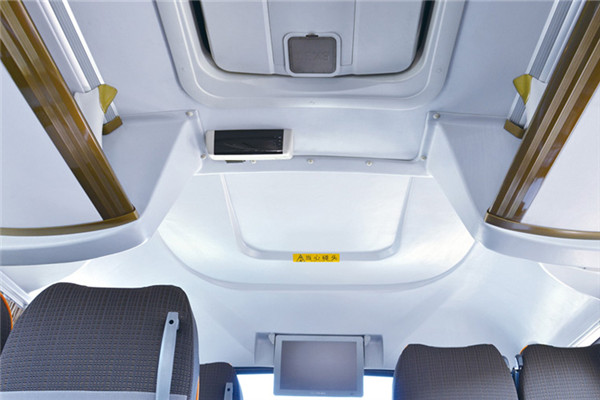 金龙XMQ6119FYD5D客车（柴油国五24-57座）