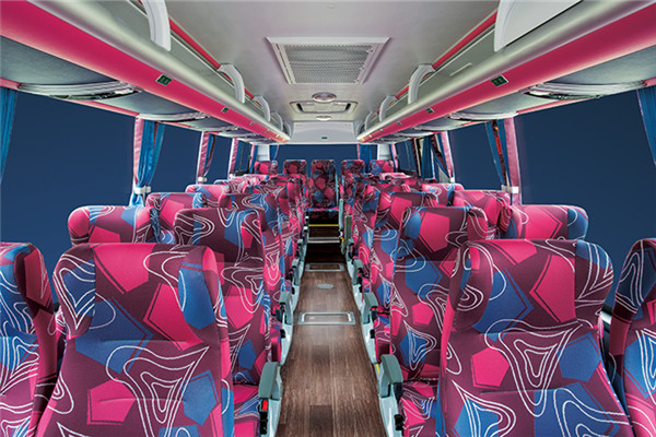 金龙XMQ6101CYD5C客车（柴油国五24-44座）