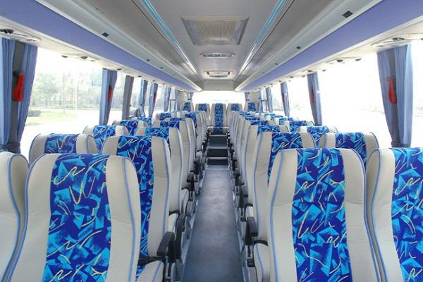 中通LCK6117H5QA1客车（柴油国五24-53座）