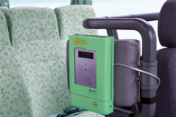 金龙XMQ6100ASD52中小学生专用校车（柴油国五24-50座）