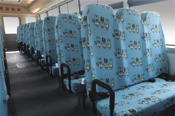 黄海DD6800C03FXN中小学生专用校车（LNG国五24-36座）